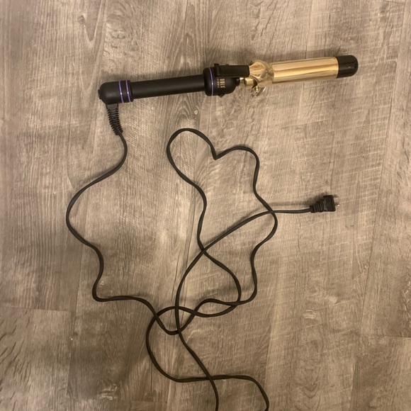 Hot Tools professional-1-1/4” curling iron. USED ONCE - Picture 6 of 7